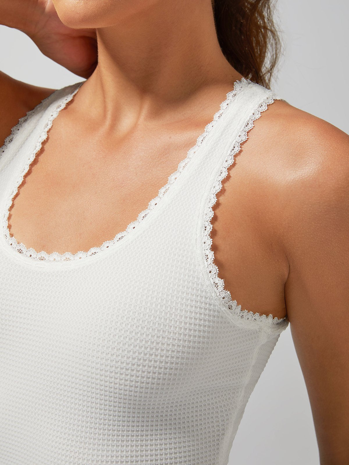 Light-to-medium Support Straps Lace Trim Tank Top