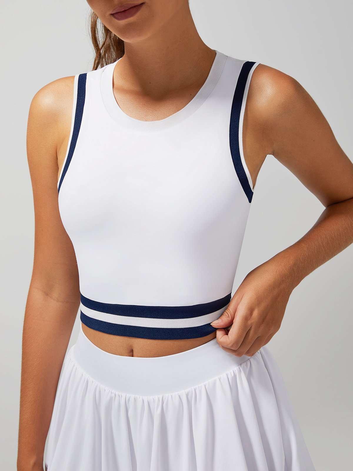 Seamless Ribbed Performance Fabric Crew Neck Tank Top